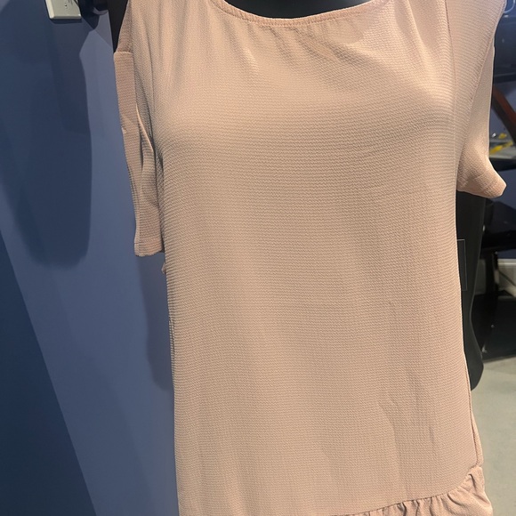 Pink Boxy Ruffled Blouse - NEW - Picture 3 of 7